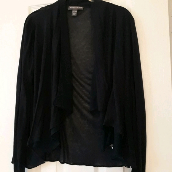 Maternity Pea in the Pod drape top - Picture 2 of 3